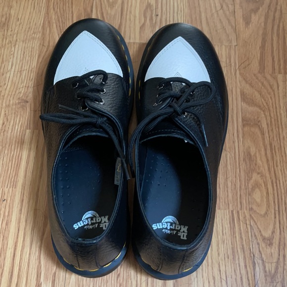 Black and White Heart Dr. Martens - Picture 2 of 5